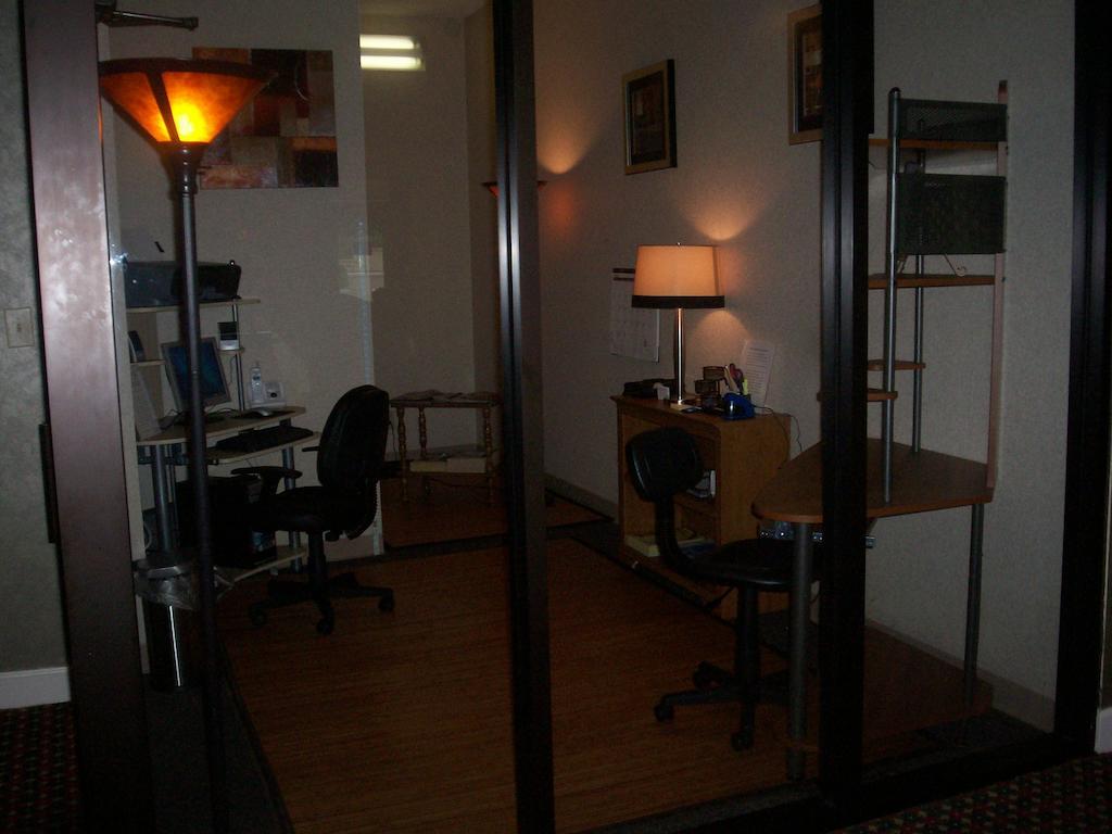 Rime Garden Inn & Suites Irondale Екстер'єр фото